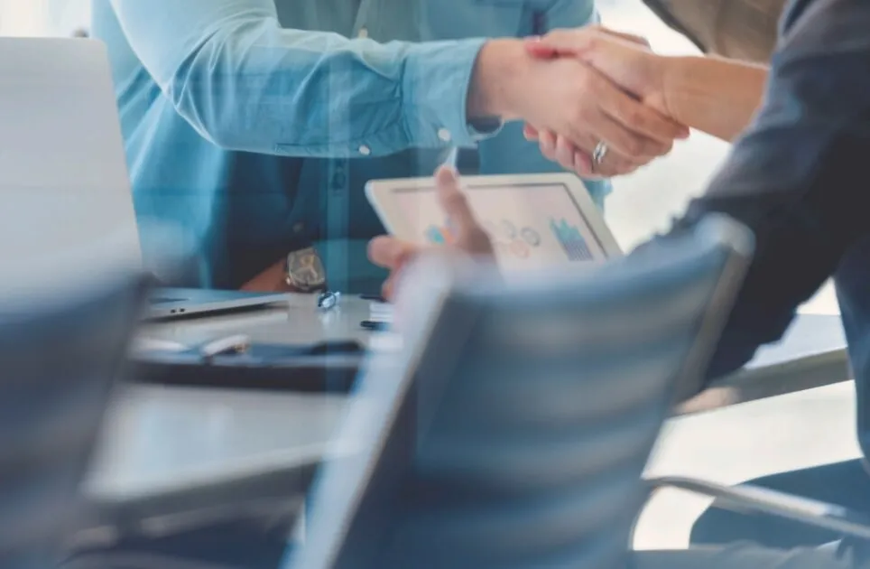 Conecta y Colabora: benefíciate de una red que<br />
te fortalece